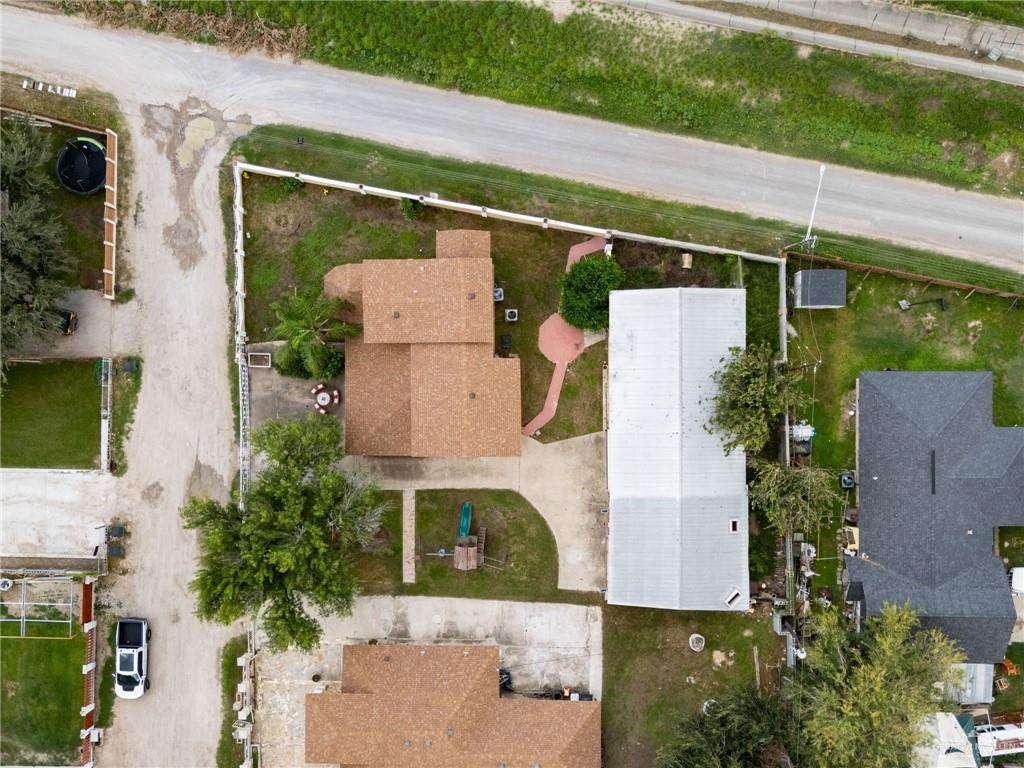 Photo 3 of 202 Aurora Drive