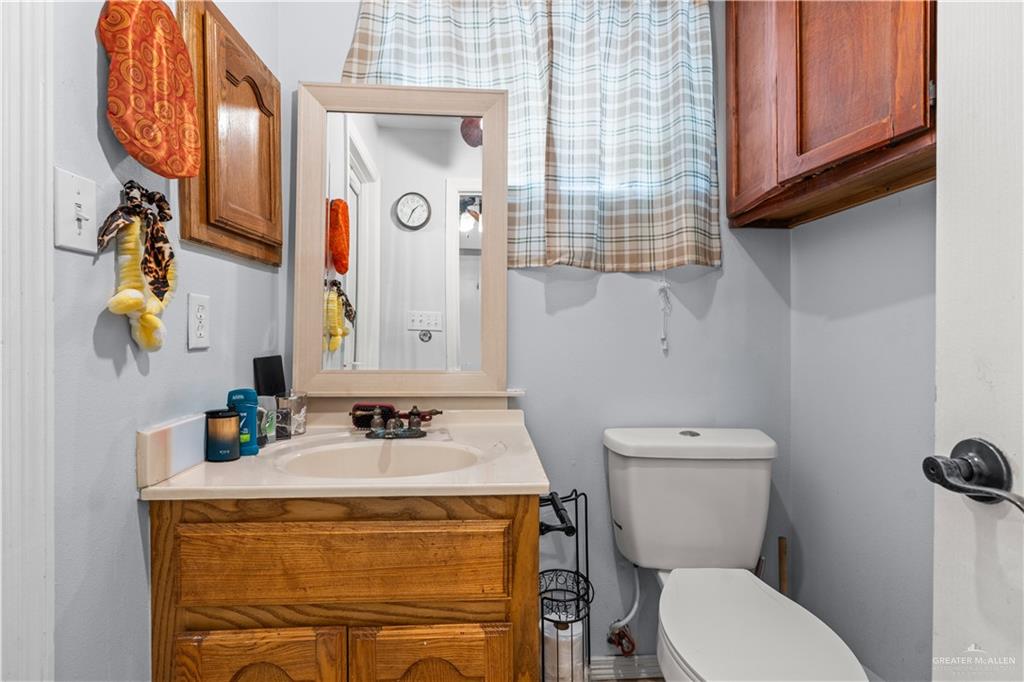 Photo 13 of 1402 Fig Avenue