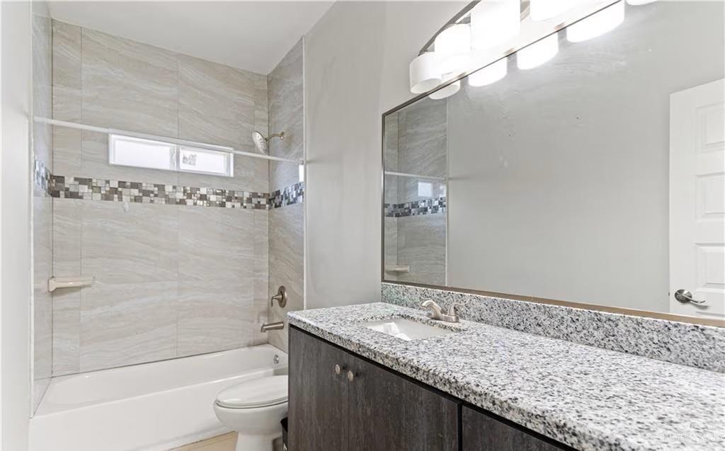Photo 7 of 1908 Harrison Street #2