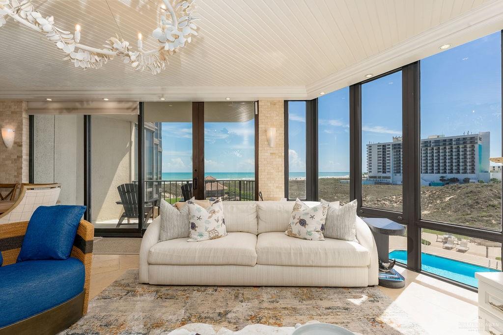 Photo 6 of 334 Padre Boulevard #402