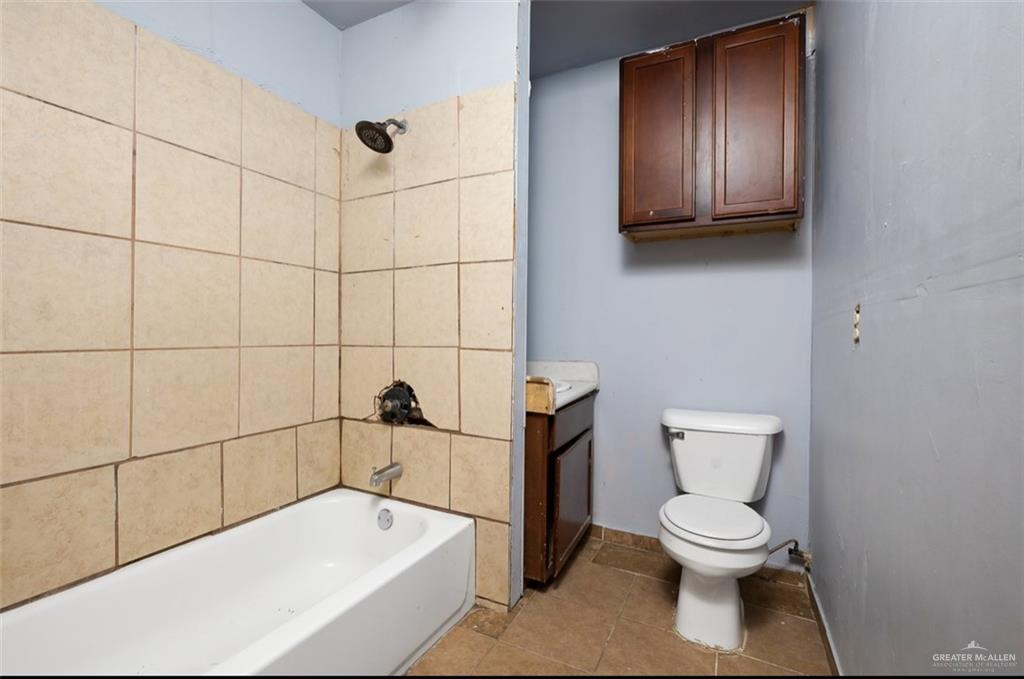 Photo 6 of 6304 Valencia Drive
