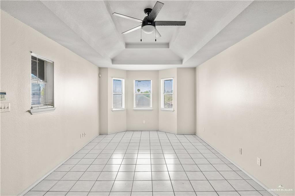 Photo 5 of 1802 Oasis Avenue #202