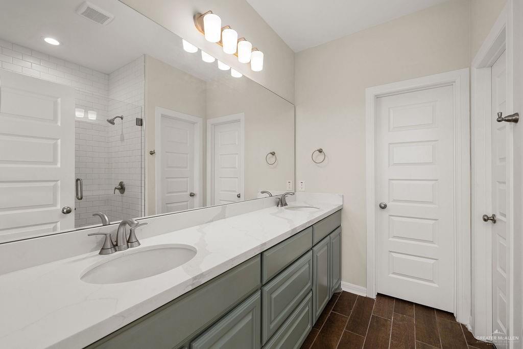 Photo 10 of 2615 40th Street