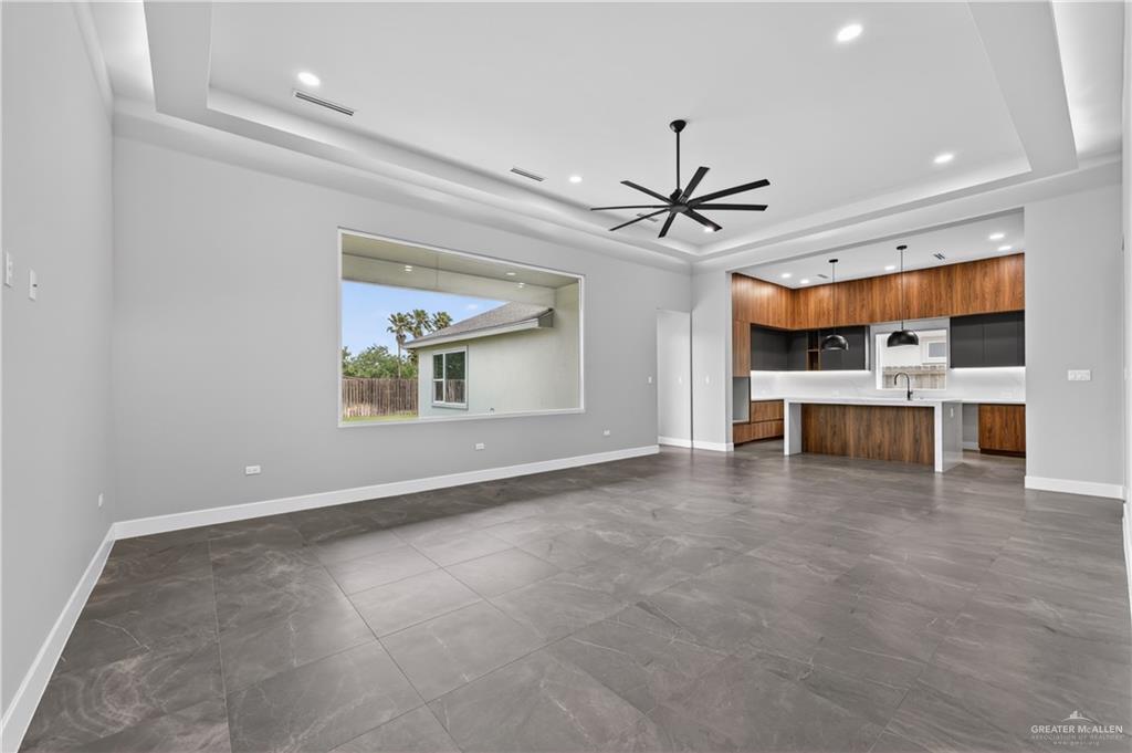 Photo 5 of 1911 Sunrise Lane