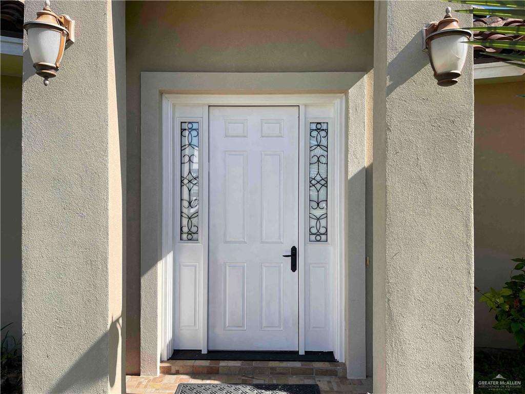 Photo 3 of 1012 Covina Avenue
