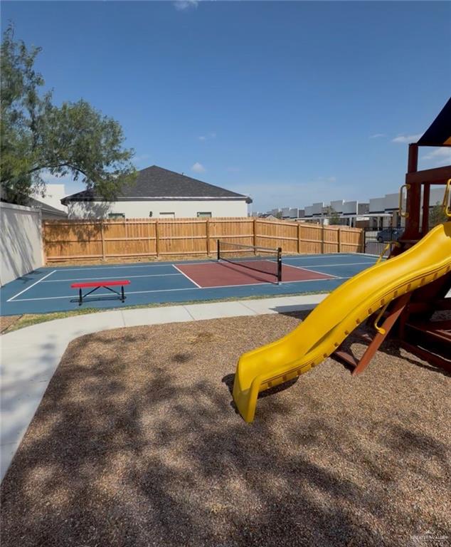 Photo 18 of 4209 Heron Avenue #32