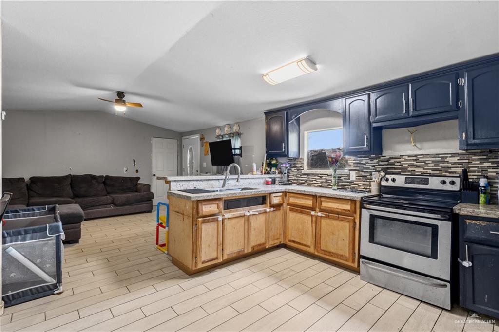 Photo 7 of 1606 Coconut Palm Avenue
