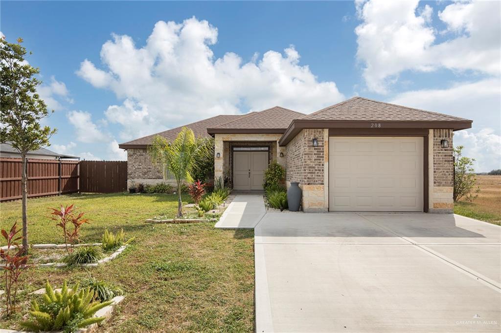 Photo 3 of 208 San Benito Street
