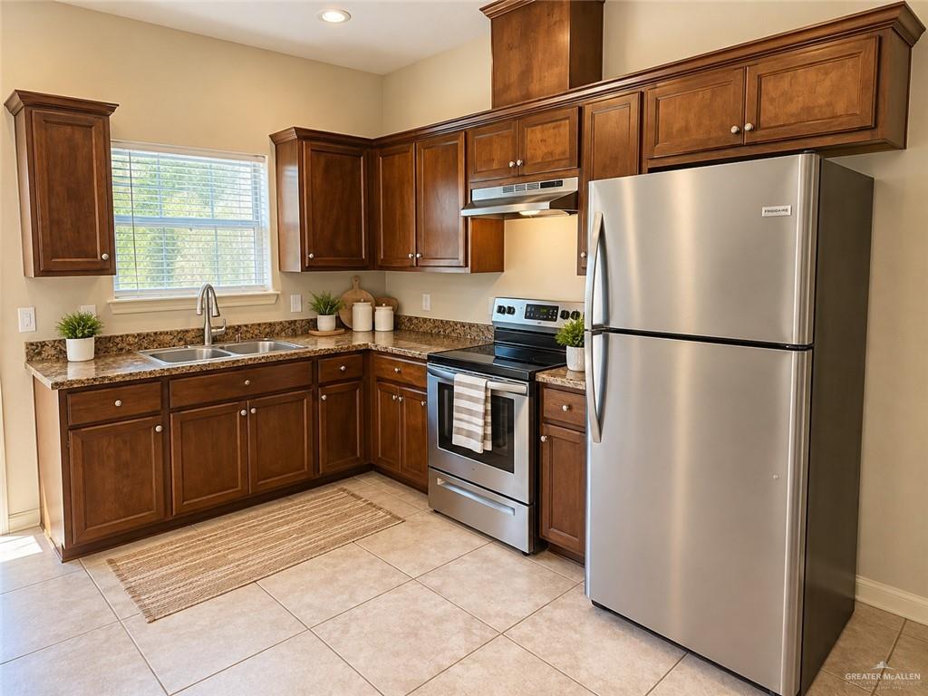 Photo 3 of 2707 Garfield Avenue #A