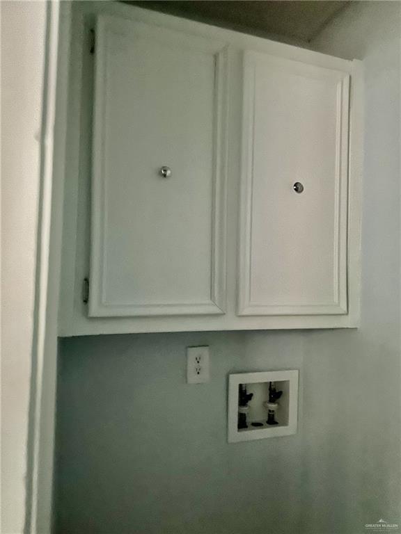 Photo 14 of 700 Iris Avenue