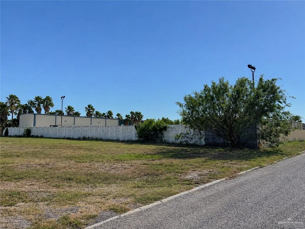 Photo 6 of 107 Zavala Avenue