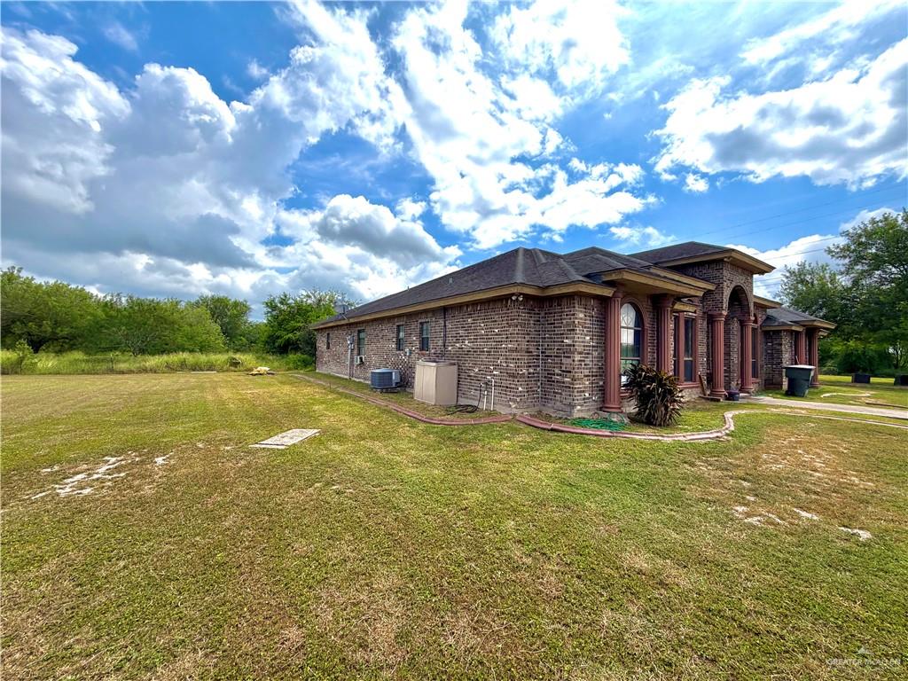 Photo 4 of 604 Val Verde Road