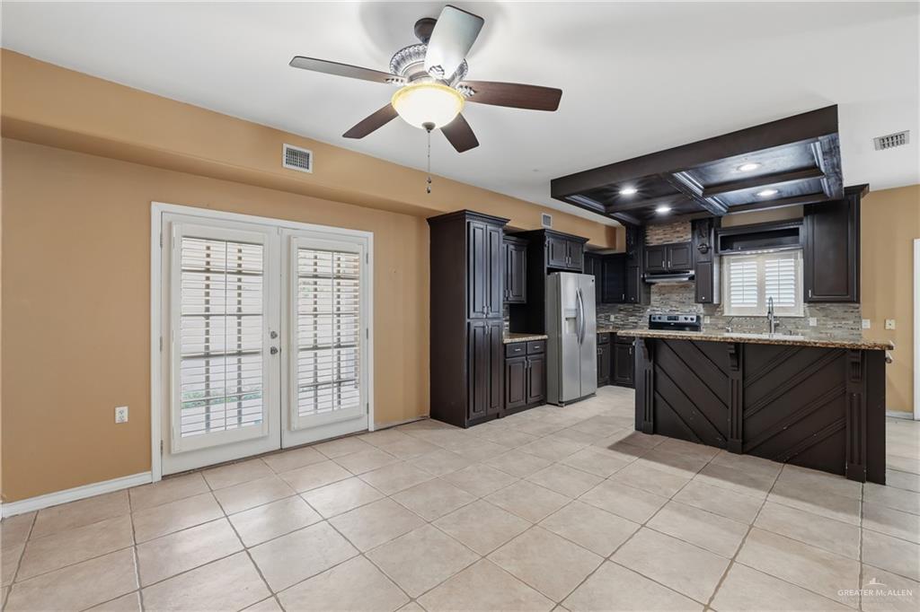 Photo 6 of 3214 Black Oak Lane