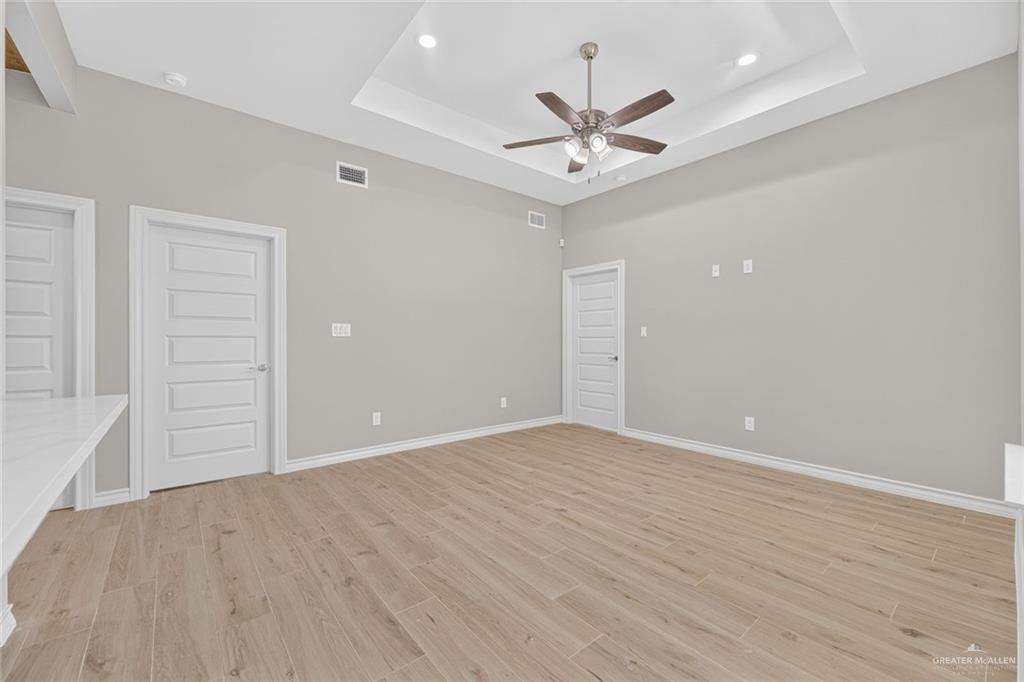 Photo 10 of 4200 Shaquille Avenue