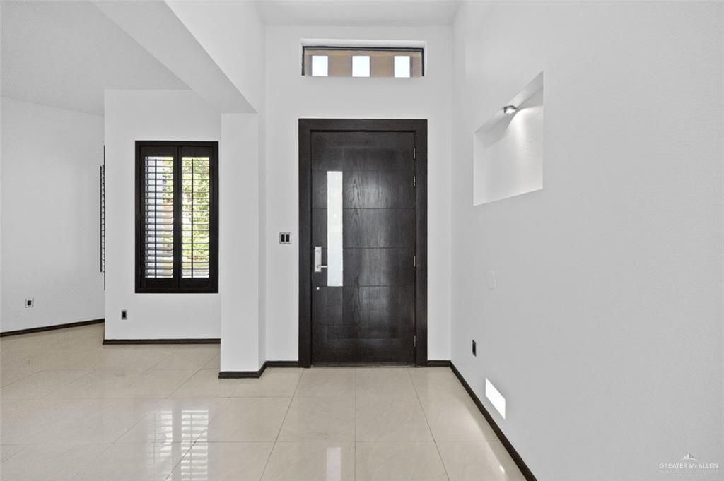 Photo 3 of 2037 45th Street
