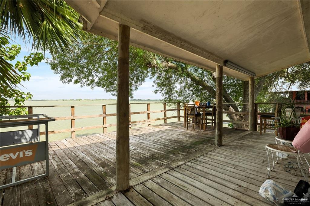 Photo 11 of 8406 Lago Vista Drive