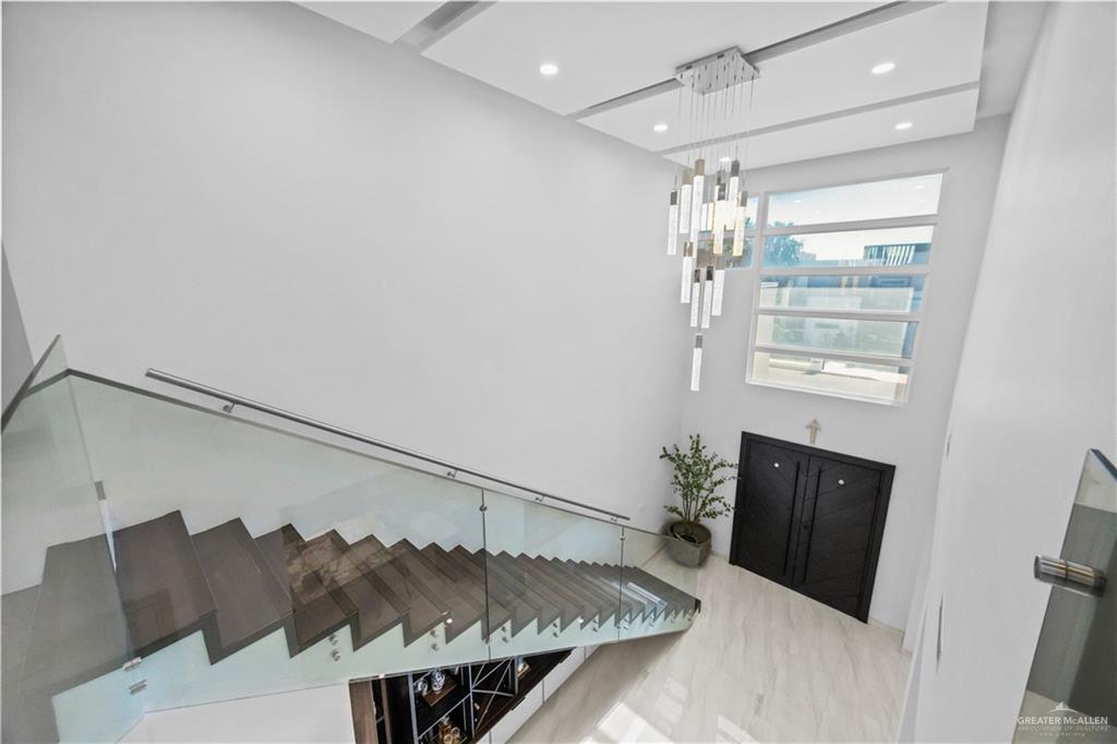 Photo 7 of 200 Grovewood Avenue