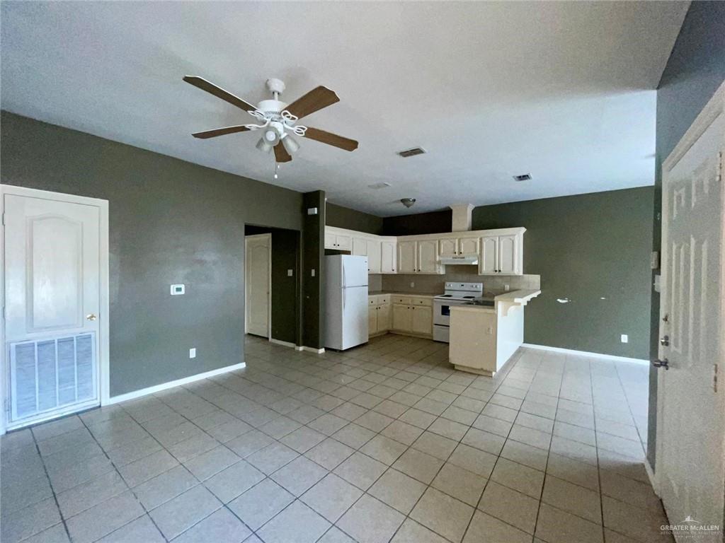 Photo 11 of 3200 Hill Crest Drive #7
