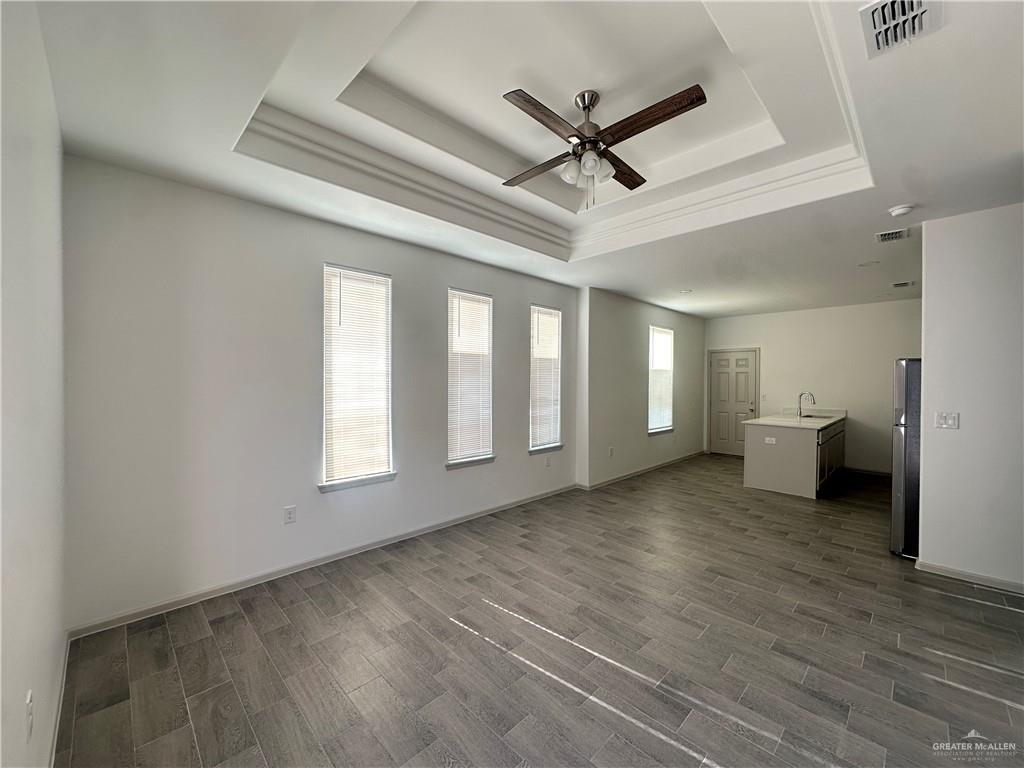 Photo 3 of 1032 Palm Drive