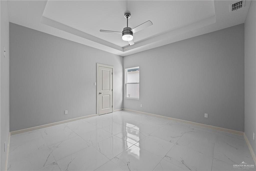 Photo 7 of 719 Coves Lane #2
