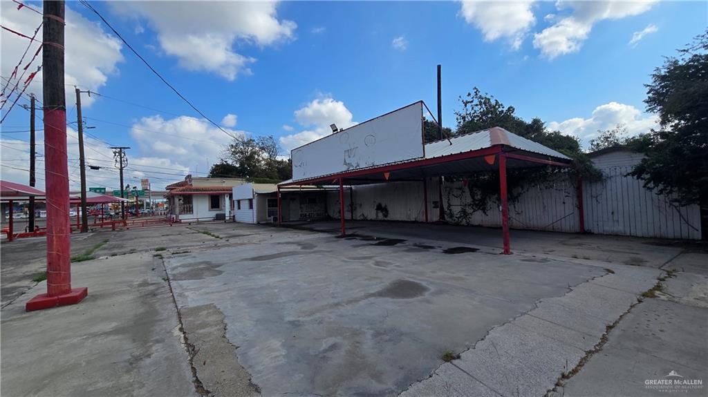 Photo 14 of 1765 International Boulevard