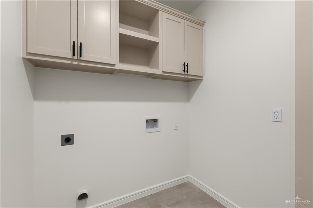 Photo 8 of 10209 Espada Drive