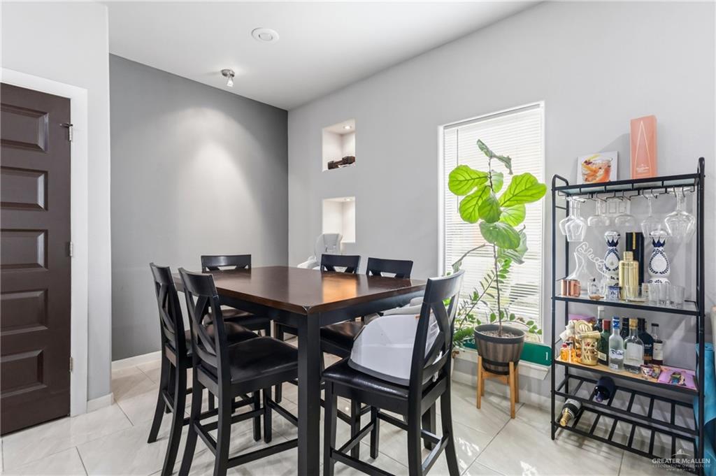 Photo 6 of 1208 Camellia Avenue #1