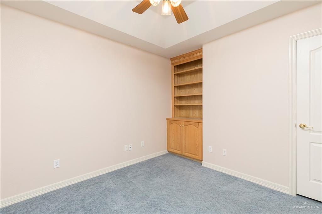 Photo 12 of 112 Saturn Street