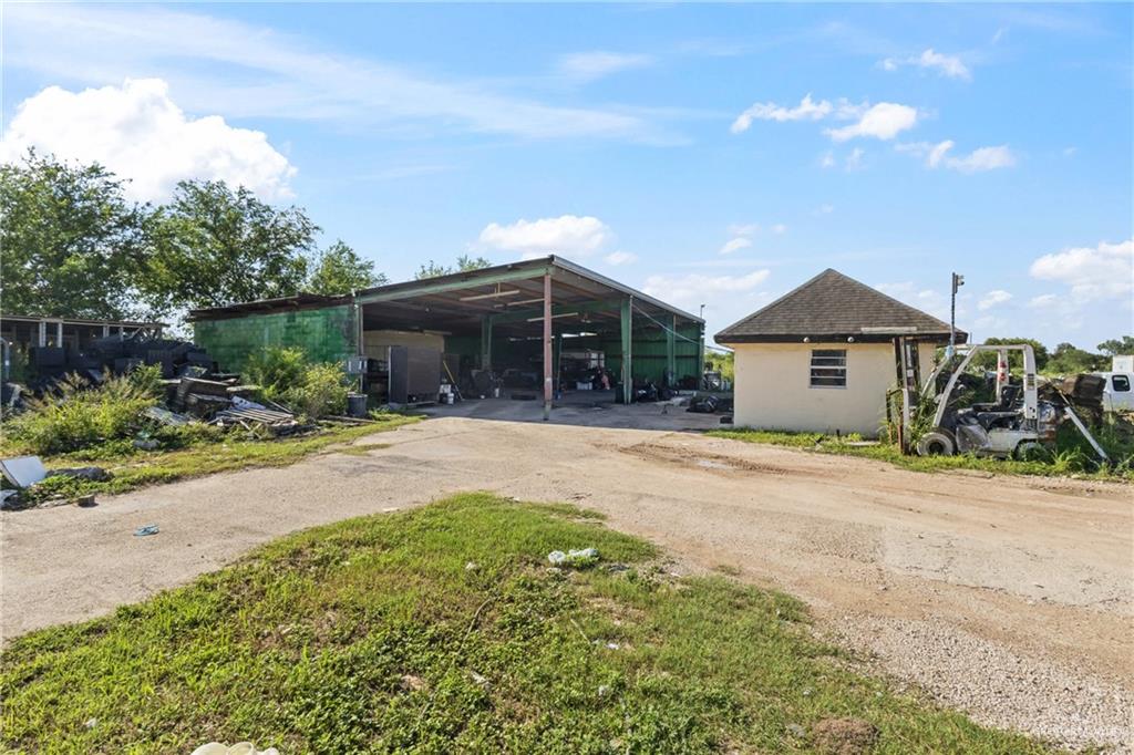 Photo 4 of 8147 Curry Road