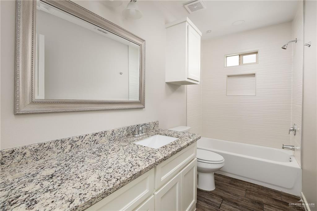 Photo 11 of 1409 Alta Vista Drive