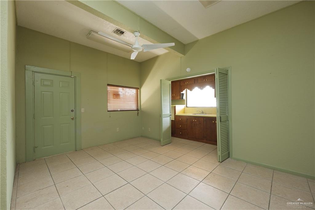 Photo 6 of 115 Britton Avenue