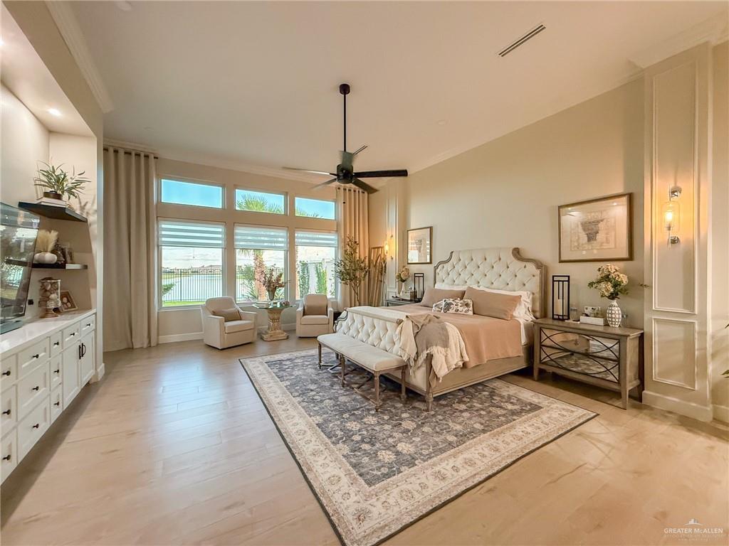 Photo 10 of 4844 Town Lake Drive