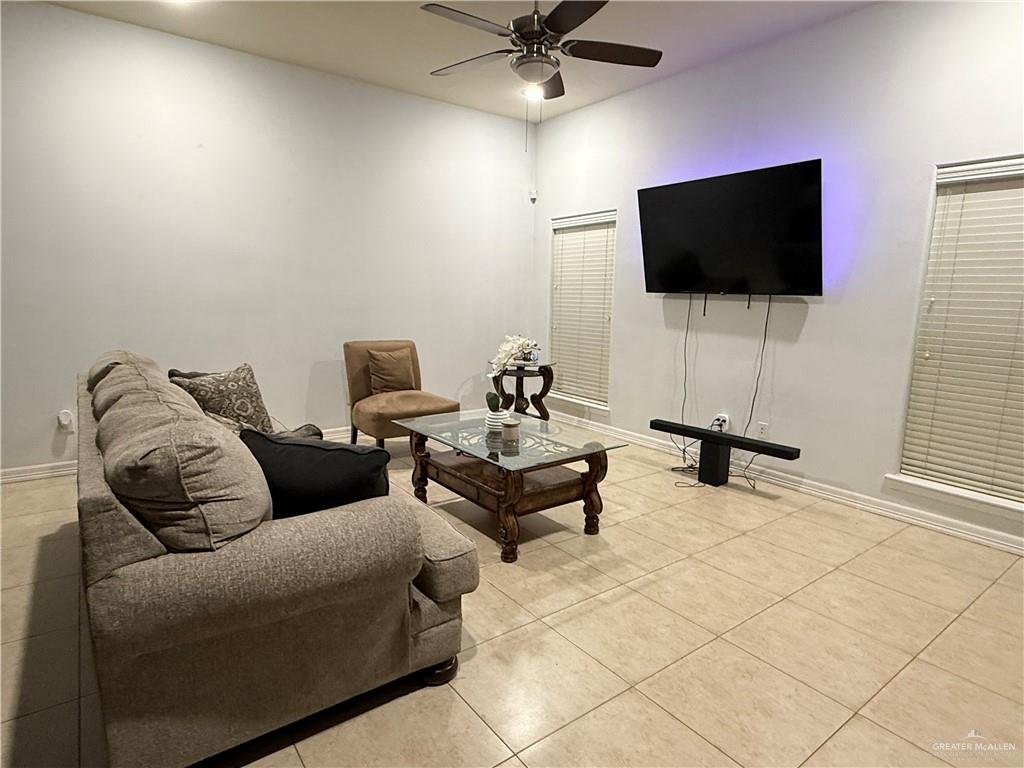 Photo 6 of 2805 Mimosa Street #5
