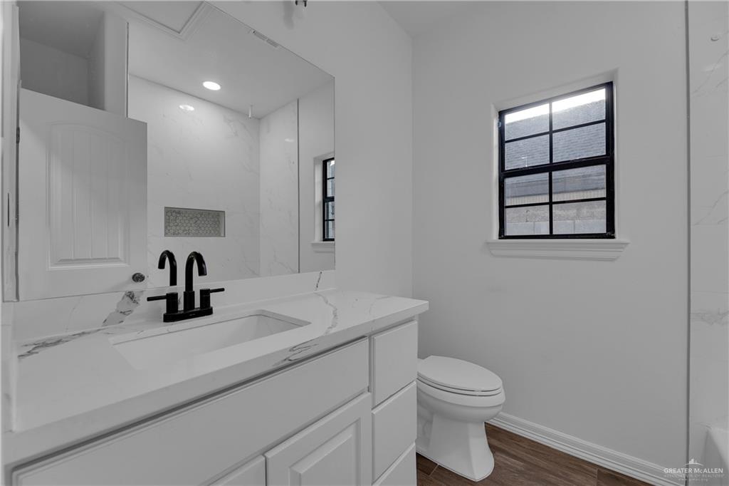 Photo 15 of 4000 Hackberry Avenue