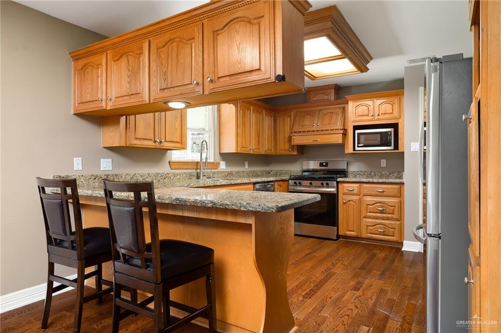 Photo 11 of 1401 Highland Avenue