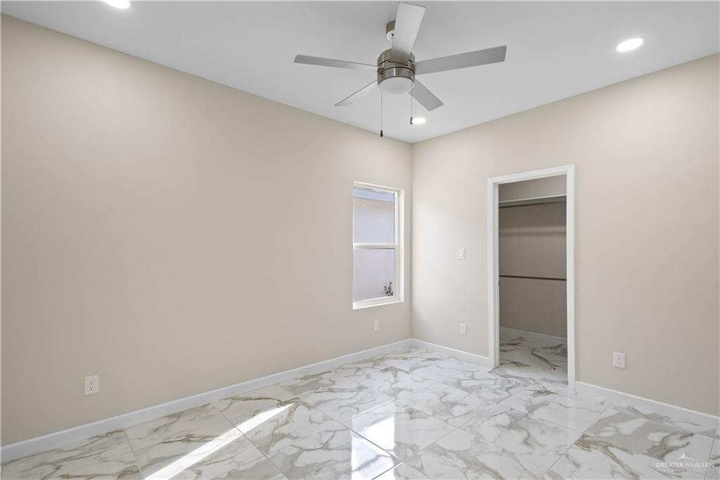 Photo 11 of 409 Onyx Avenue #3