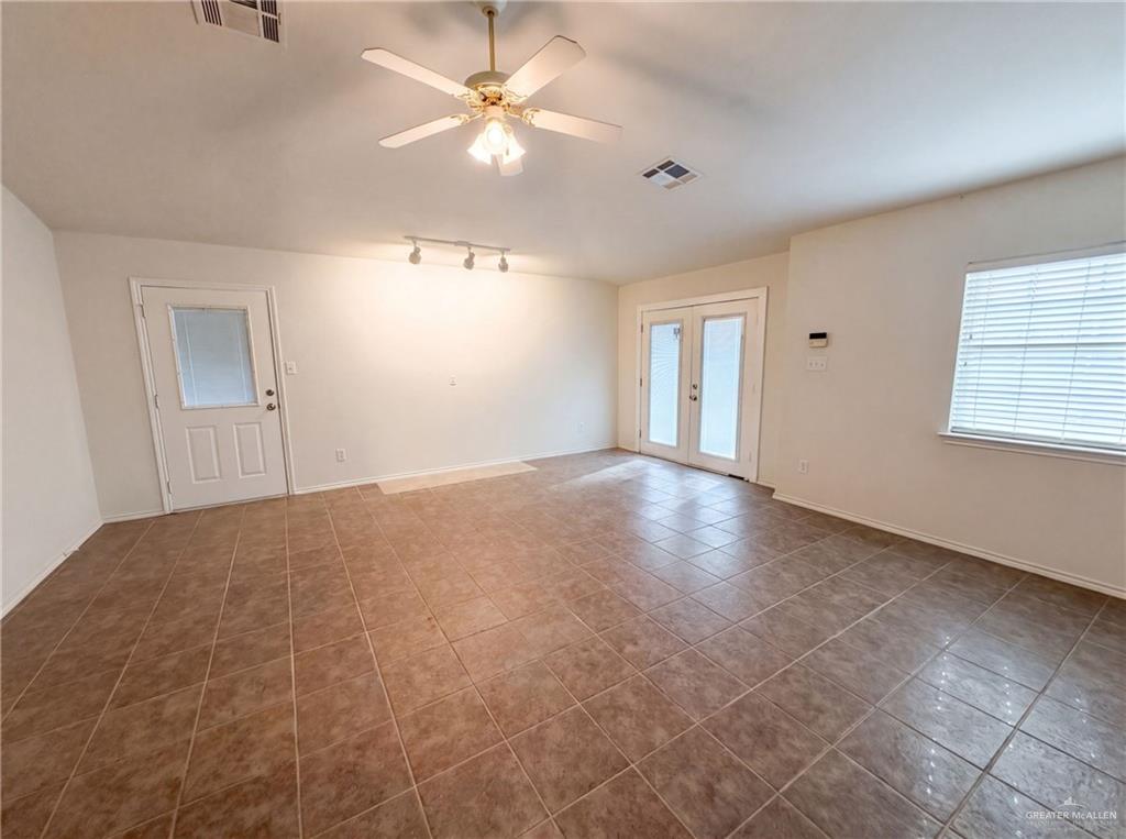 Photo 6 of 109 Eagle Drive