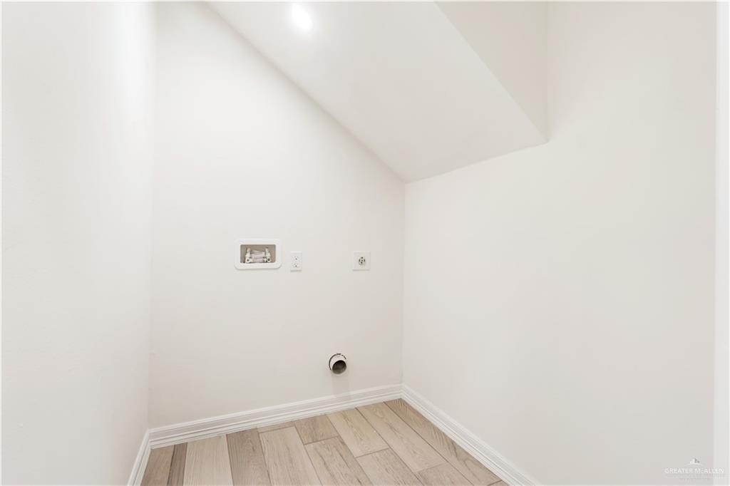 Photo 16 of 2312 Corales Street