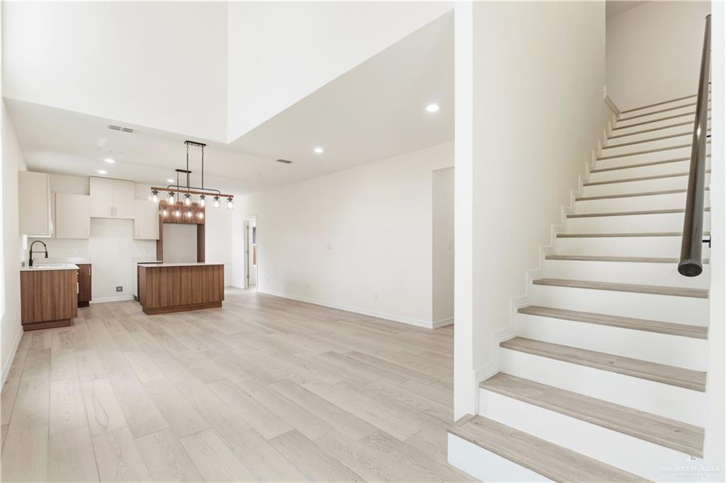 Photo 18 of 2312 Corales Street
