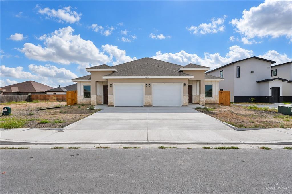 Multi-family home at 1014 Escondido Lane, Harlingen, Texas