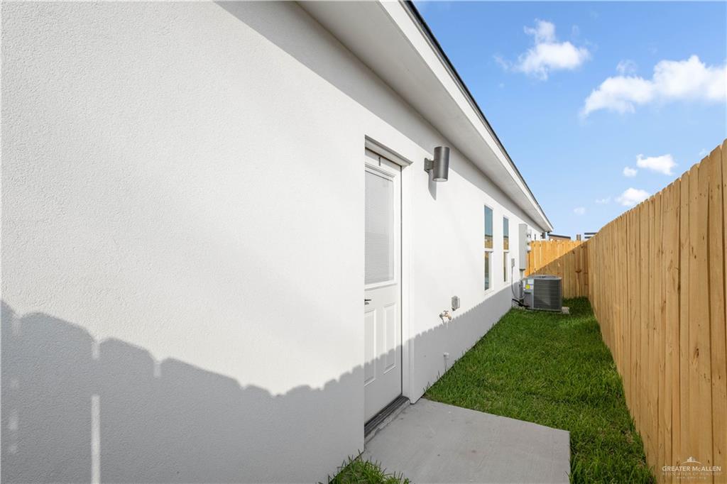 Photo 14 of 508 Onyx Avenue #3