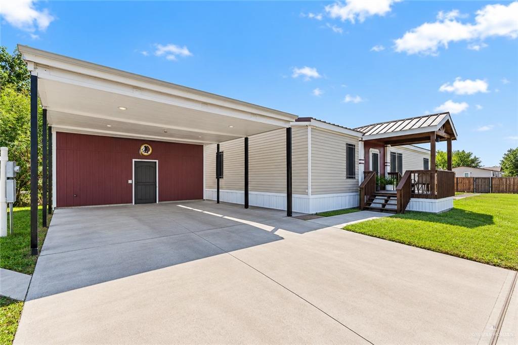 Photo 1 of 804 Red Bud Drive, Alamo