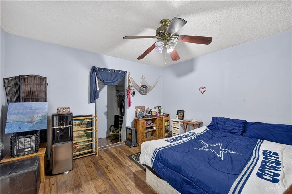 Photo 6 of 104 Roberts Avenue
