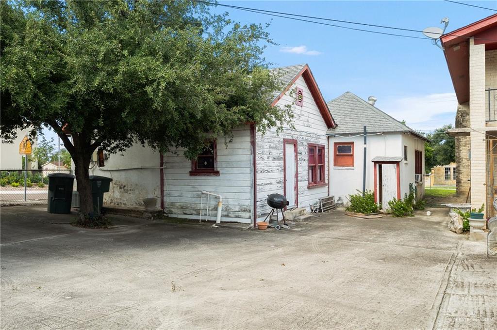 Photo 14 of 705 Garcia Street