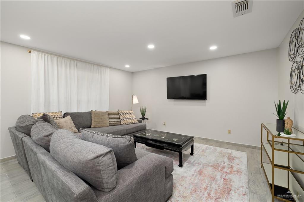 Photo 4 of 500 El Rancho Avenue #36