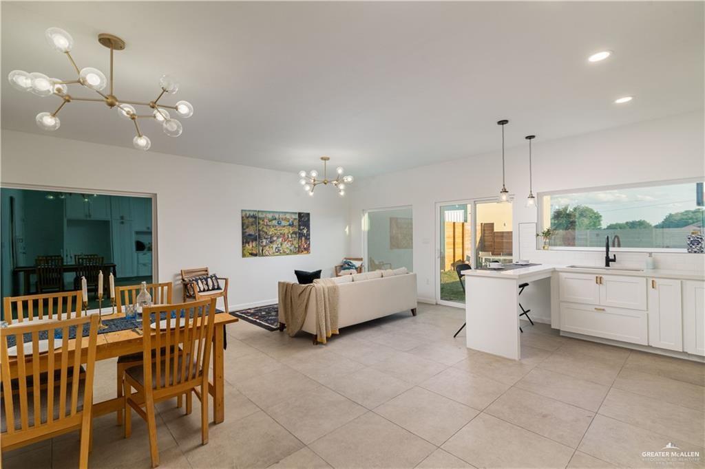 Photo 4 of 2613 Warbler Avenue
