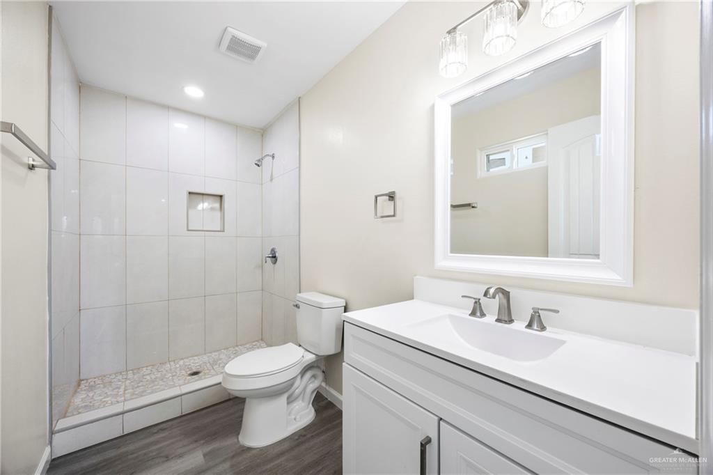 Photo 10 of 1417 Mariposa Drive