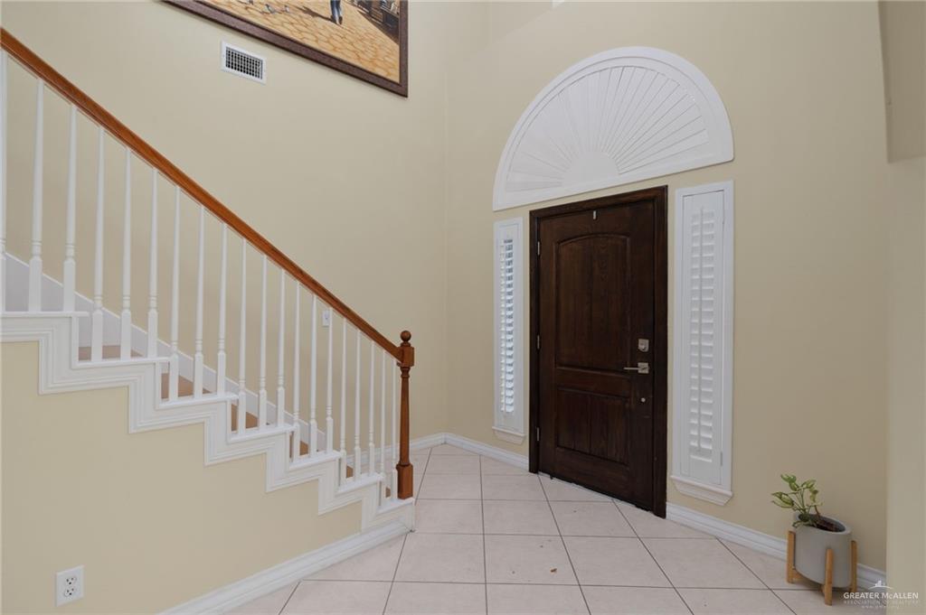 Photo 2 of 2904 Melissa Rea Drive