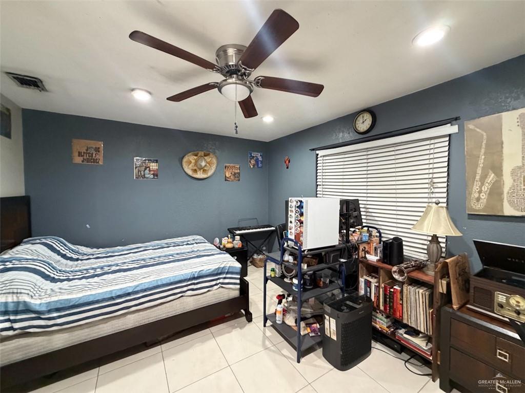 Photo 6 of 3204 Neptune Street