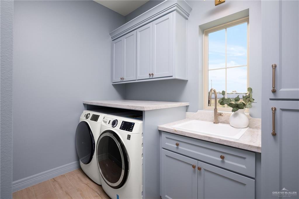 Photo 12 of 4017 Whetstone Avenue